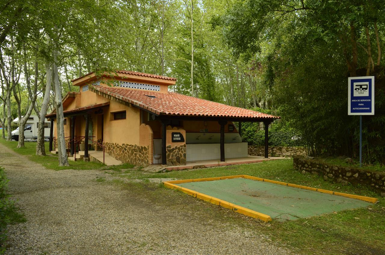 Hervás Camping El Pinajarro מראה חיצוני תמונה